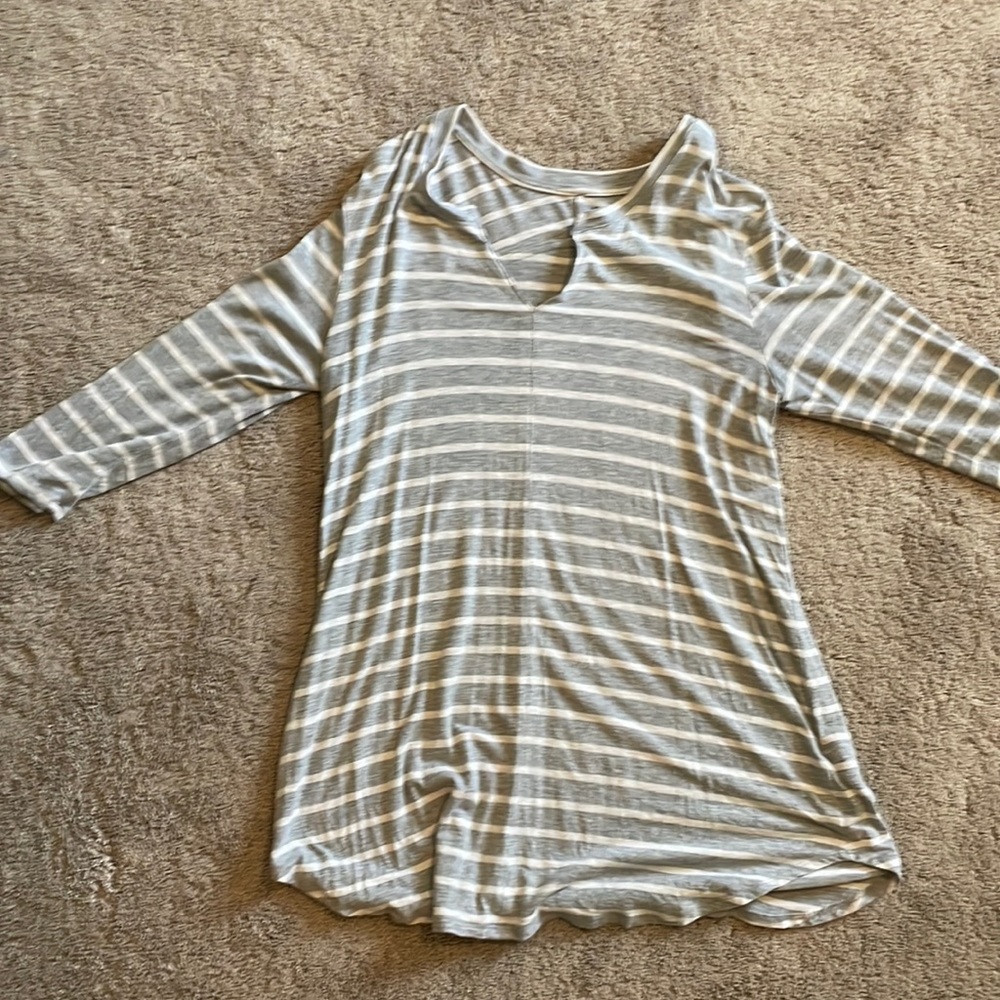 Pea in the pod maternity shirt